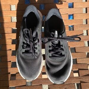 Nike Revolution Black Sneakers Big Boys Size 6
